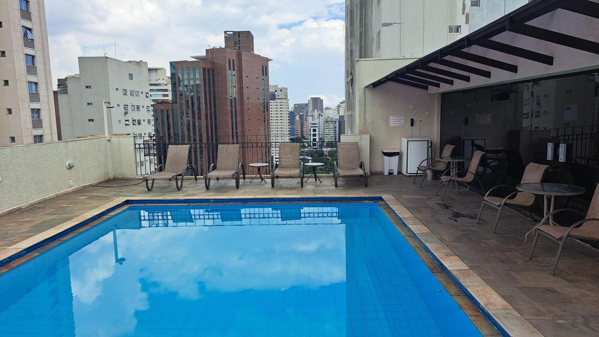 Flat Confortavel - Academia - Piscina - Garagem - Melhor Localizacao Do Itaim Bibi Sao Paulo Bagian luar foto