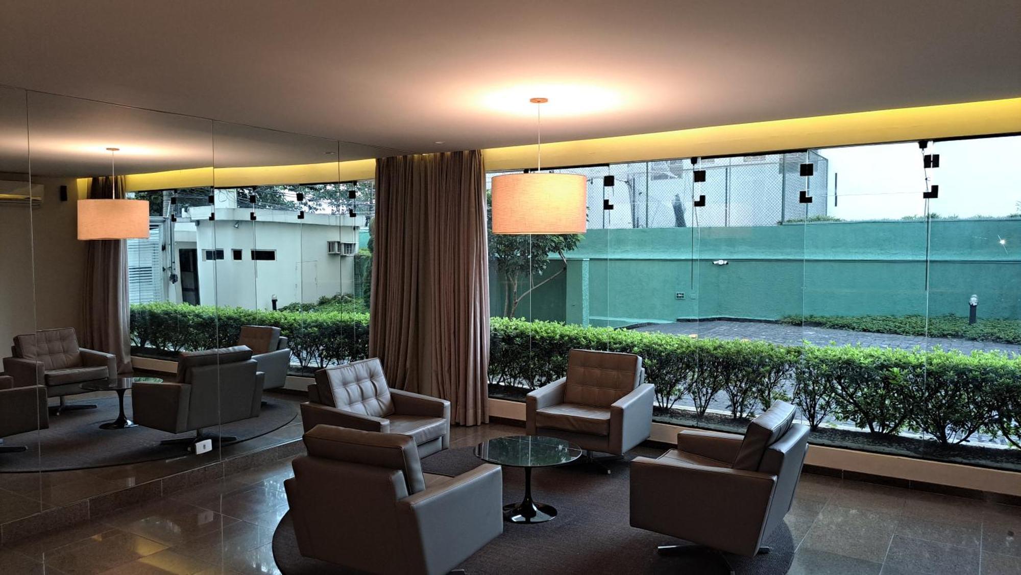 Flat Confortavel - Academia - Piscina - Garagem - Melhor Localizacao Do Itaim Bibi Sao Paulo Bagian luar foto