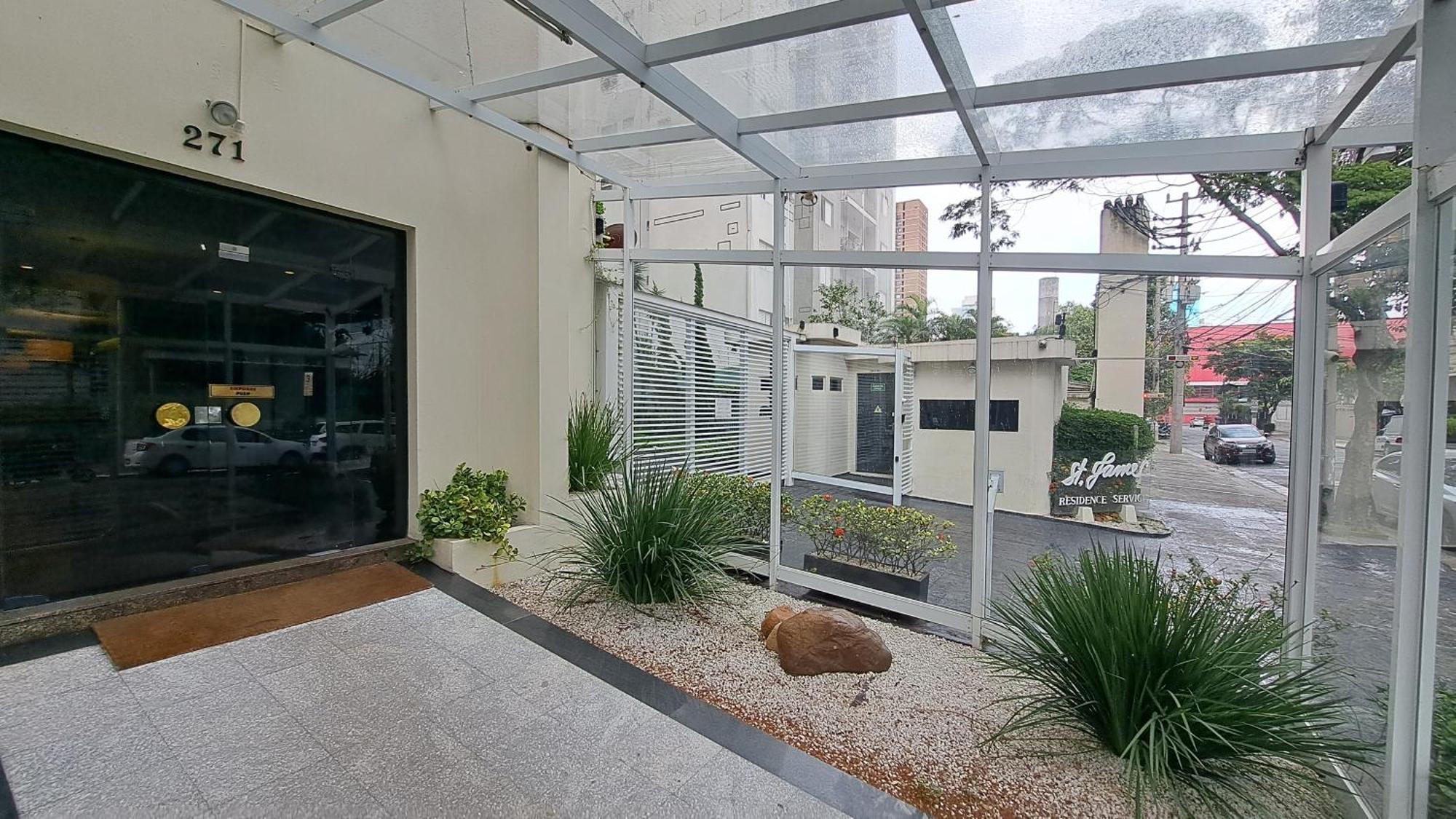 Flat Confortavel - Academia - Piscina - Garagem - Melhor Localizacao Do Itaim Bibi Sao Paulo Bagian luar foto